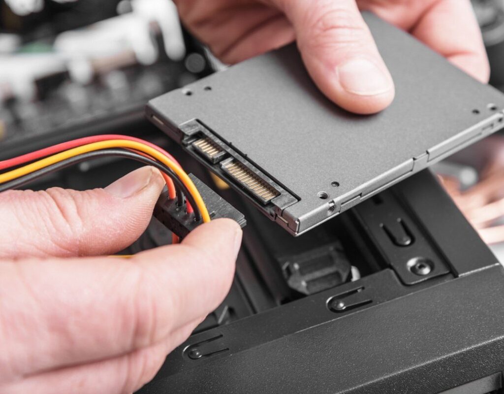 Установка (замена) накопителя (HDD SSD)