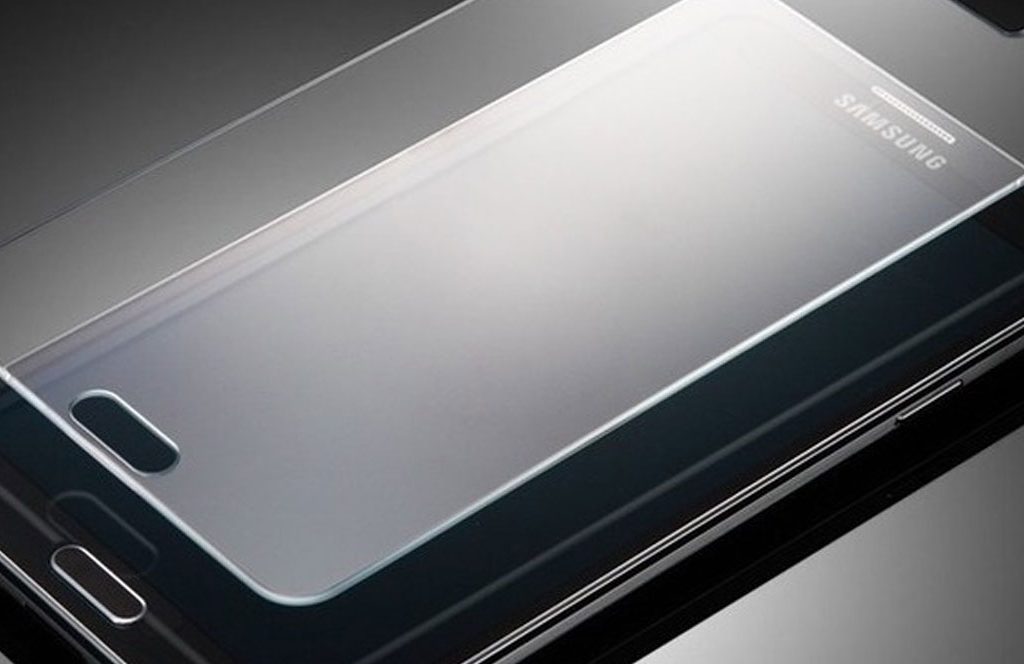 Установка защитного стекла